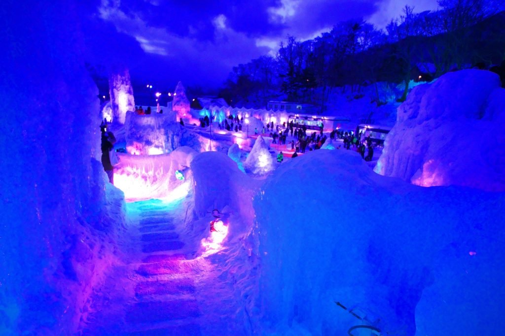 支笏湖氷濤まつり