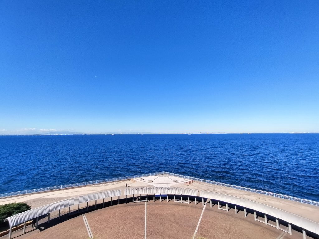 袖ヶ浦海浜公園タワーから望む海