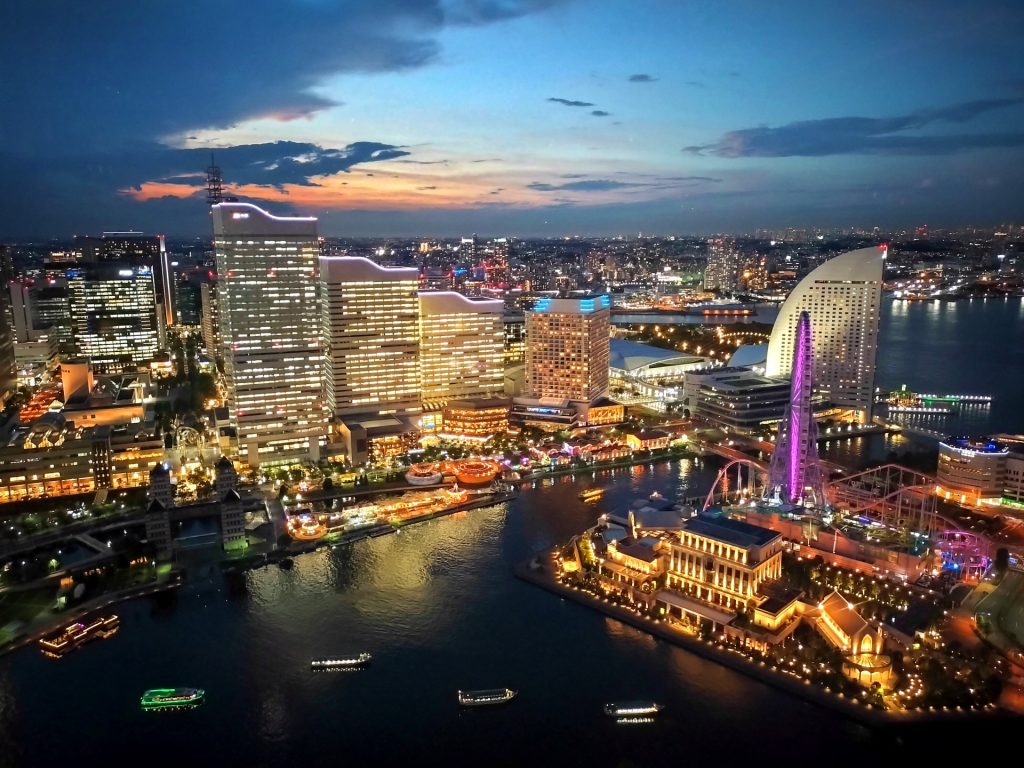 ザ・タワー横浜北仲から夕景　北方向