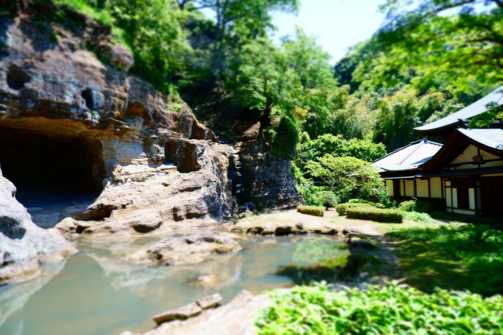 瑞泉寺の庭園「岩庭」